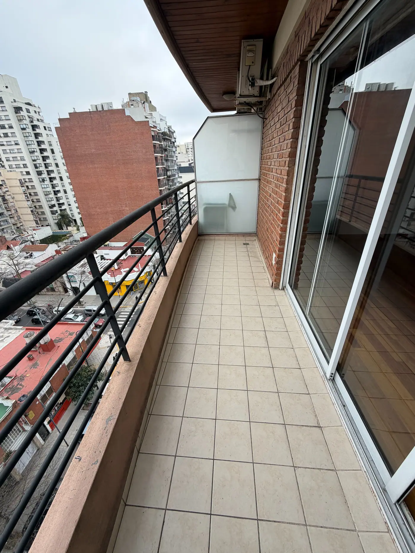 Monoambiente al frente con balcón, foto 17