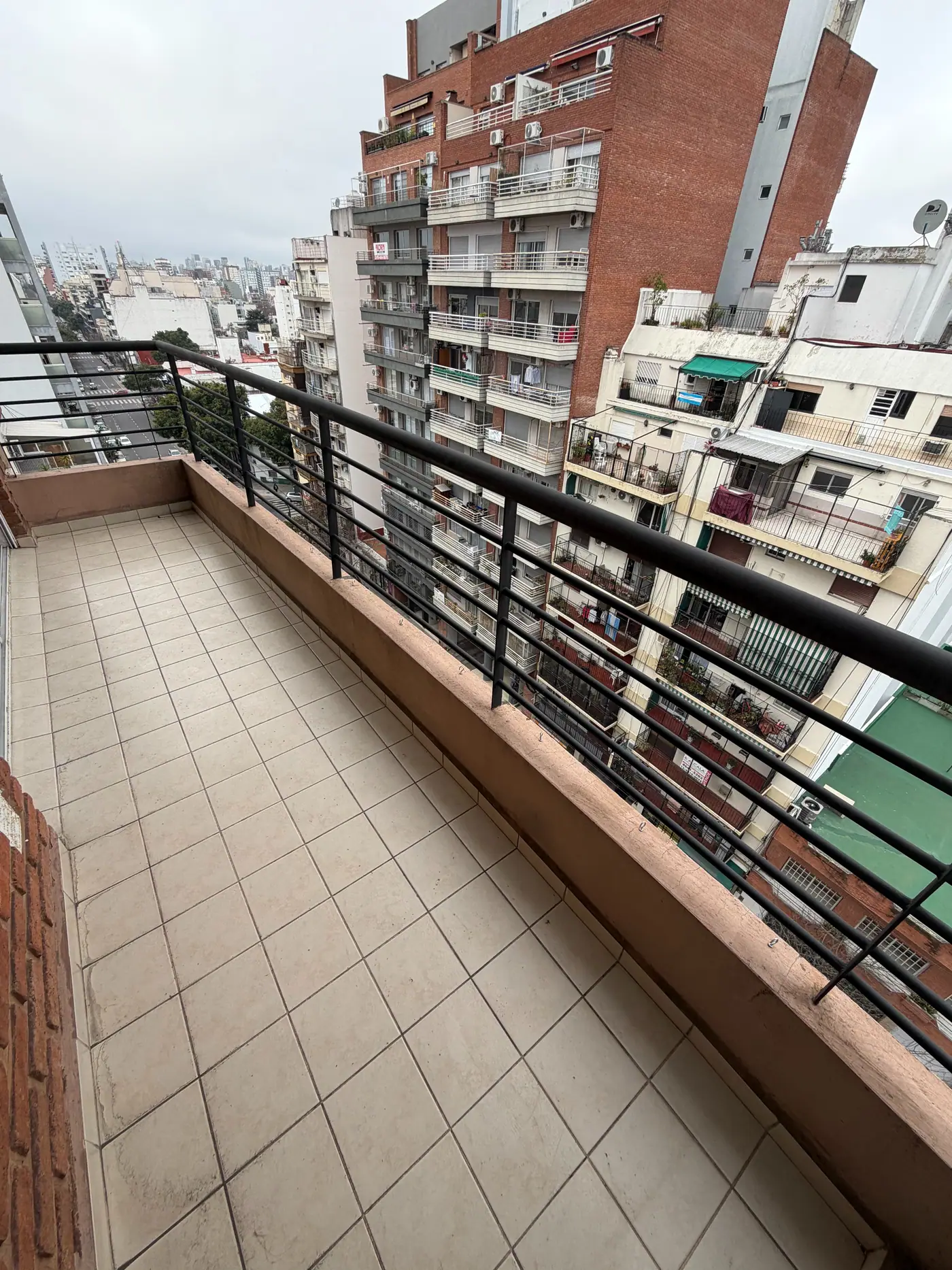 Monoambiente al frente con balcón, foto 18
