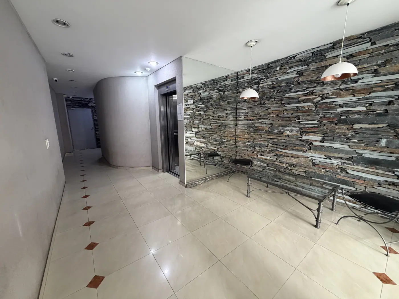 Triplex de 4 ambientes con terraza y cochera doble, foto 5